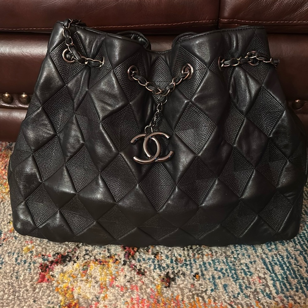 Chanel Black Quilted Shoulder Bag